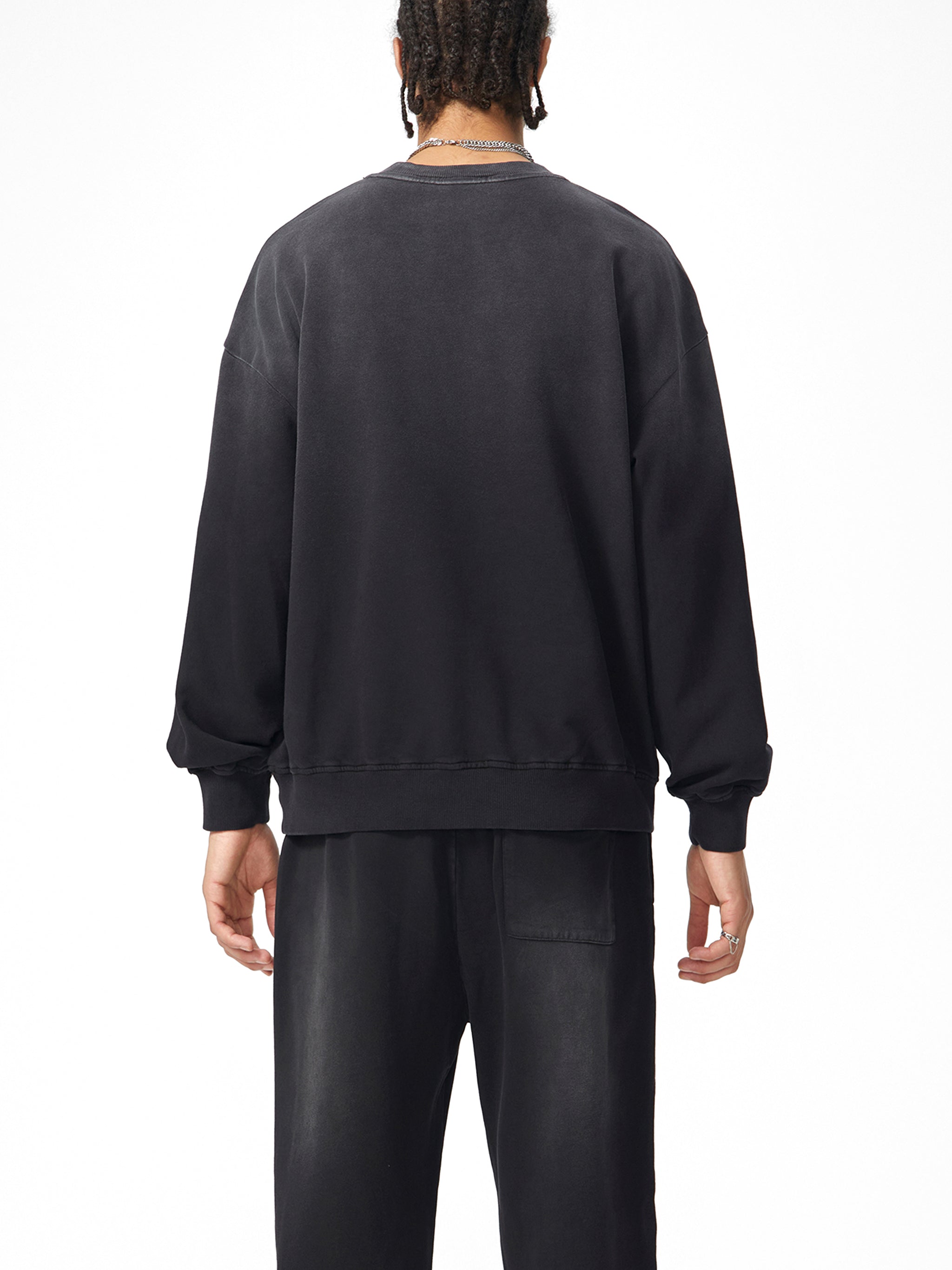 Effortless Athleisure Pure Cotton Handcrafted Monkey Wash Drop-Shoulder Sweatshirt