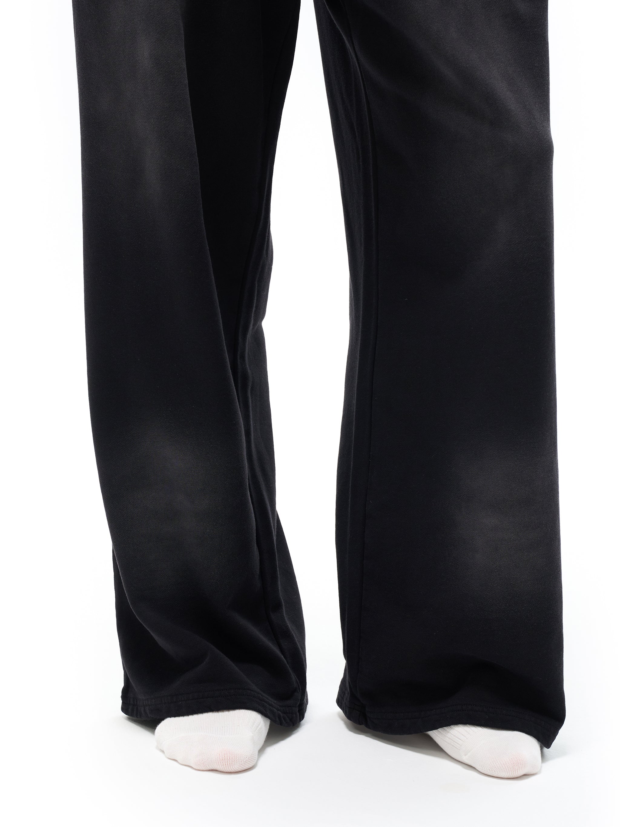 Effortless Athleisure Pure Cotton Handcrafted Monkey Wash Loose fit Sweatpants